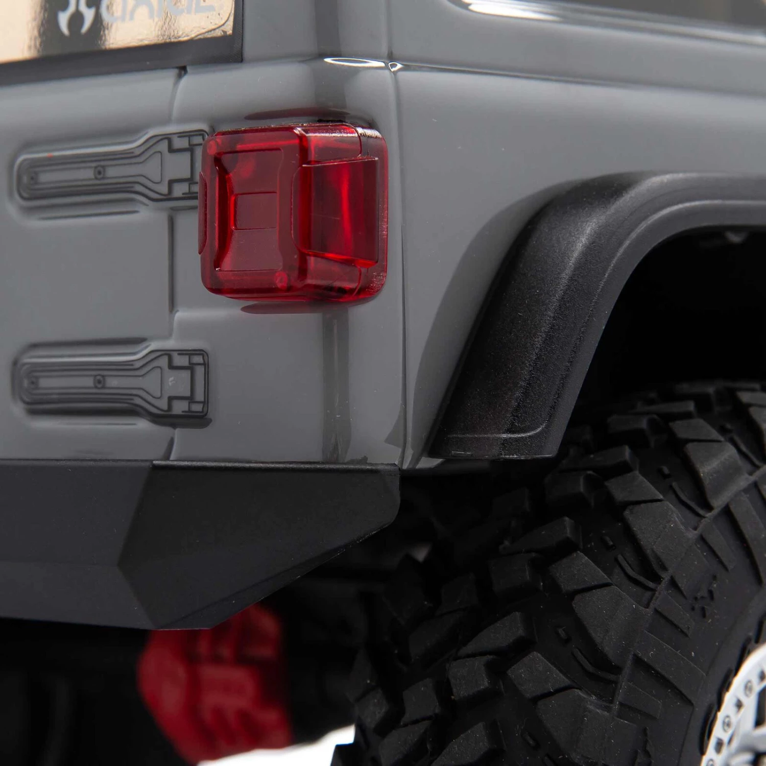 Axial 1/10 SCX10 III Jeep JLU Wrangler with Portals RTR, Gray - SCRATCH & DENT 13 Axial 1/10 SCX10 III Jeep JLU Wrangler with Portals RTR, Gray - SCRATCH & DENT - Image 13