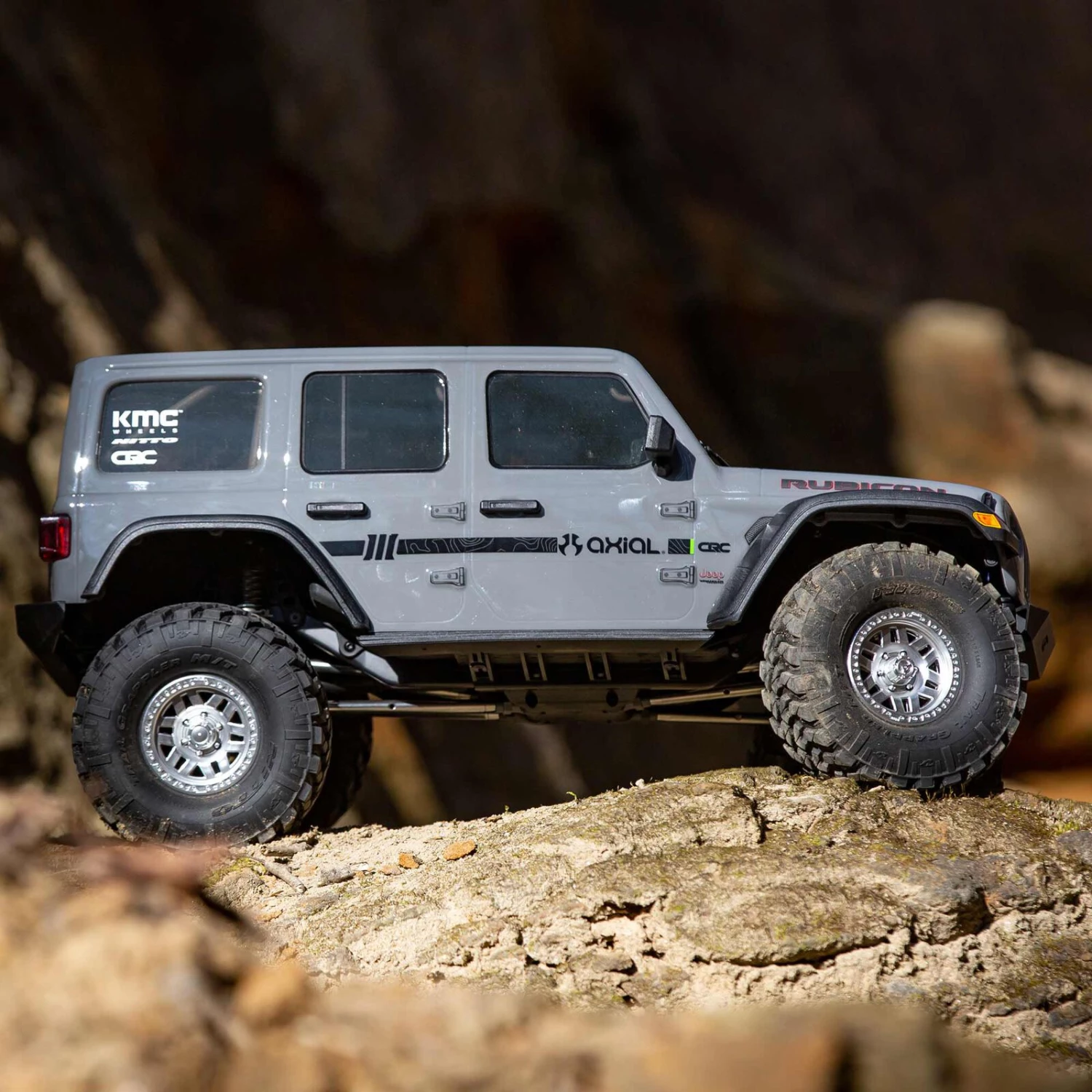 Axial 1/10 SCX10 III Jeep JLU Wrangler with Portals RTR, Gray - SCRATCH & DENT 18 Axial 1/10 SCX10 III Jeep JLU Wrangler with Portals RTR, Gray - SCRATCH & DENT - Image 18
